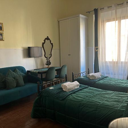 Glam Sm Maggiore Guest House روما المظهر الخارجي الصورة