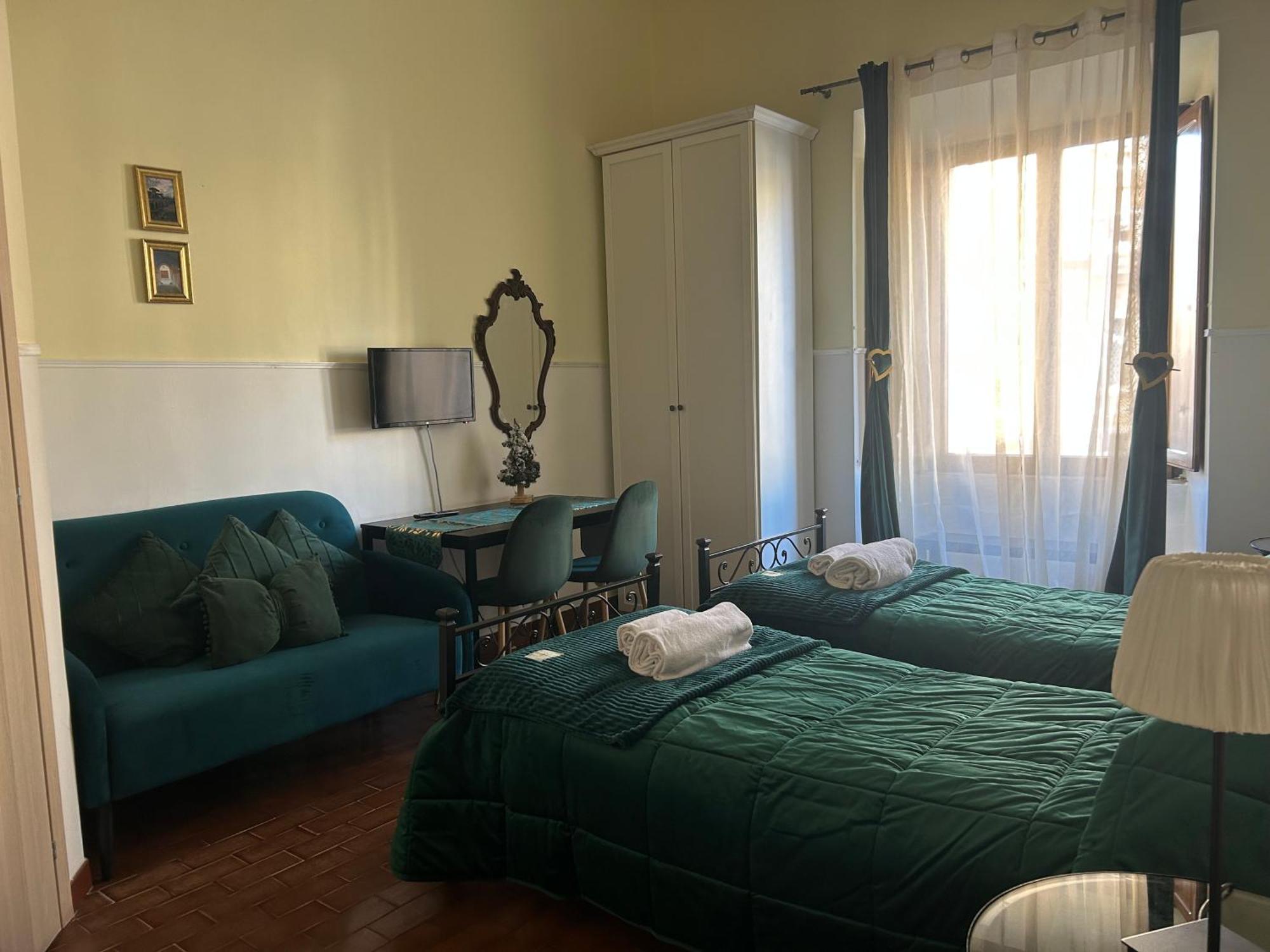 Glam Sm Maggiore Guest House روما المظهر الخارجي الصورة