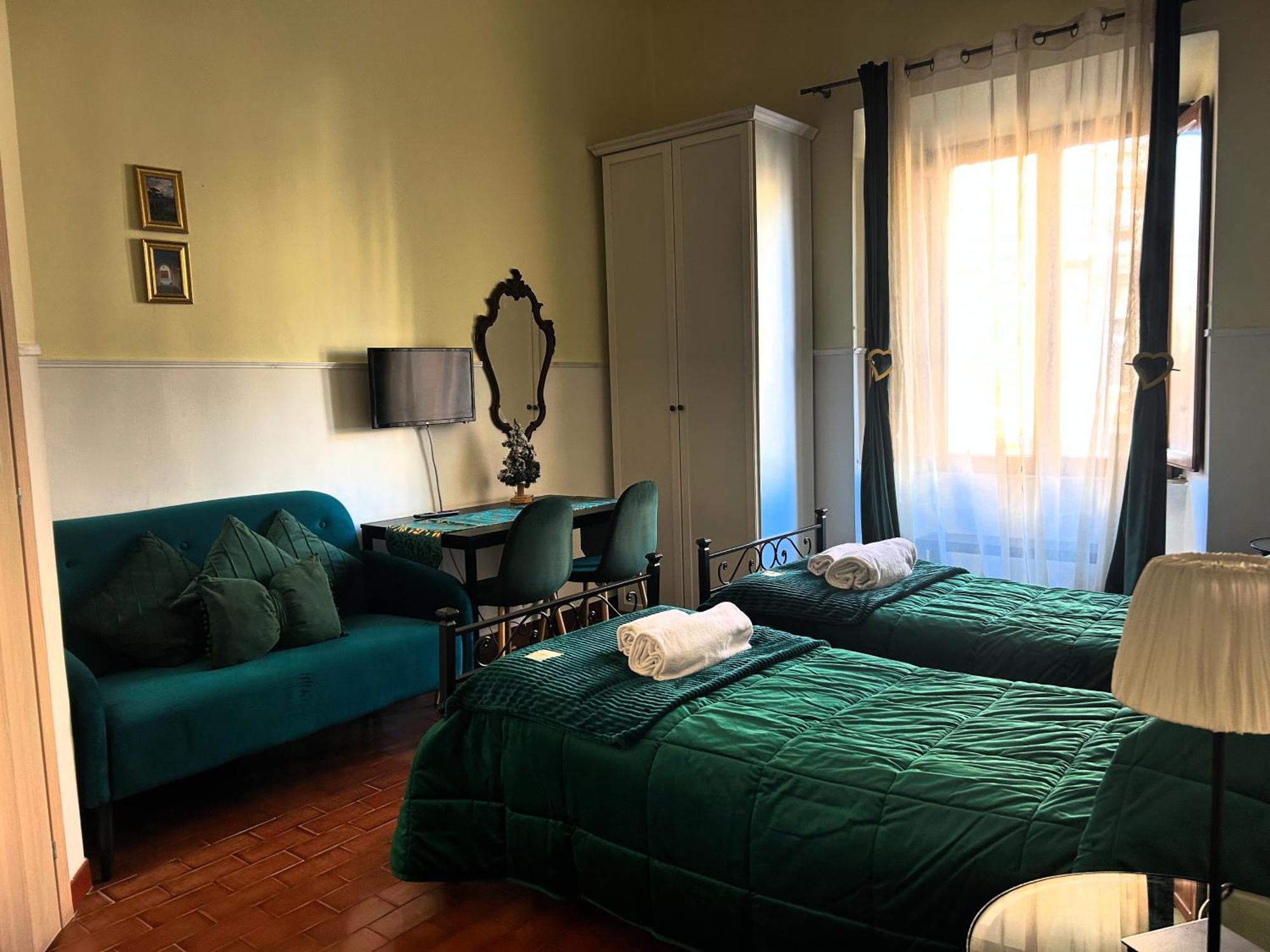 Glam Sm Maggiore Guest House روما المظهر الخارجي الصورة